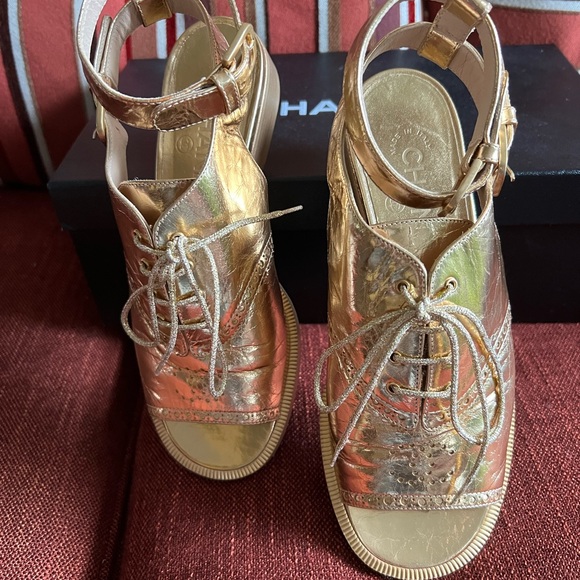 Chanel gold metallic lace up oxford sandals size 36C runway collection - Picture 1 of 5